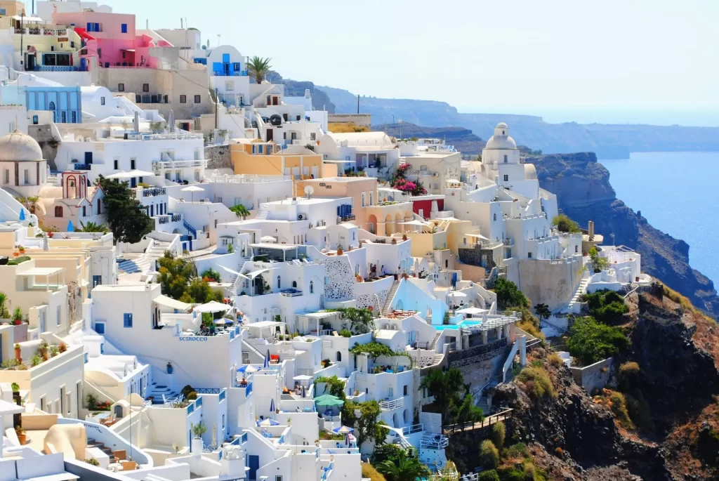 Beautiful houses in Santorini