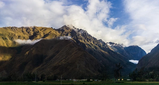 Vast expansive views of Ollantaytambo 